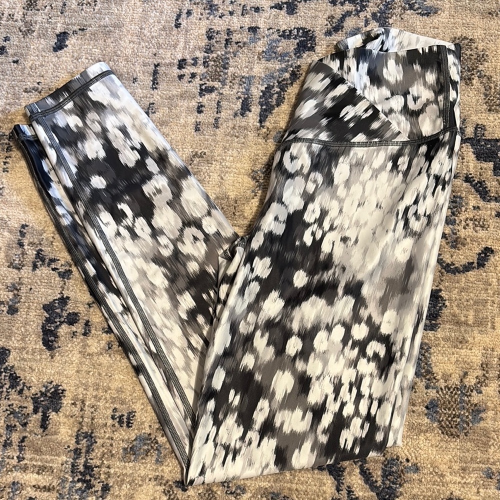 Stylish Black and Gray Leggings